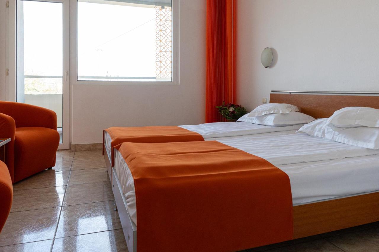 Hotel Dunarea مامايا المظهر الخارجي الصورة