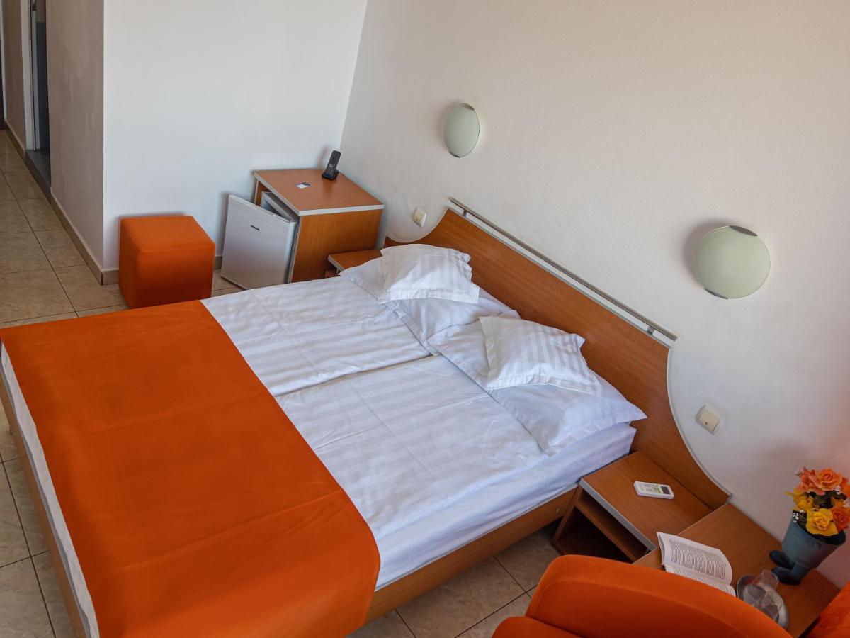 Hotel Dunarea مامايا المظهر الخارجي الصورة